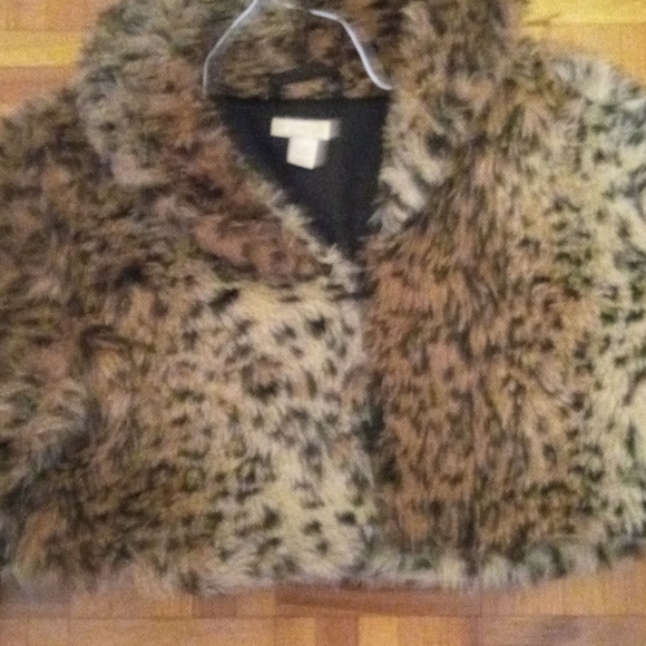Cropped Children's Place Faux Fur Jacket - Picture 4 of 4